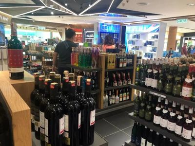 酒業(yè)觀察| 五糧液造的汽車你會(huì)買嗎?國窖1573要漲到5000一瓶!